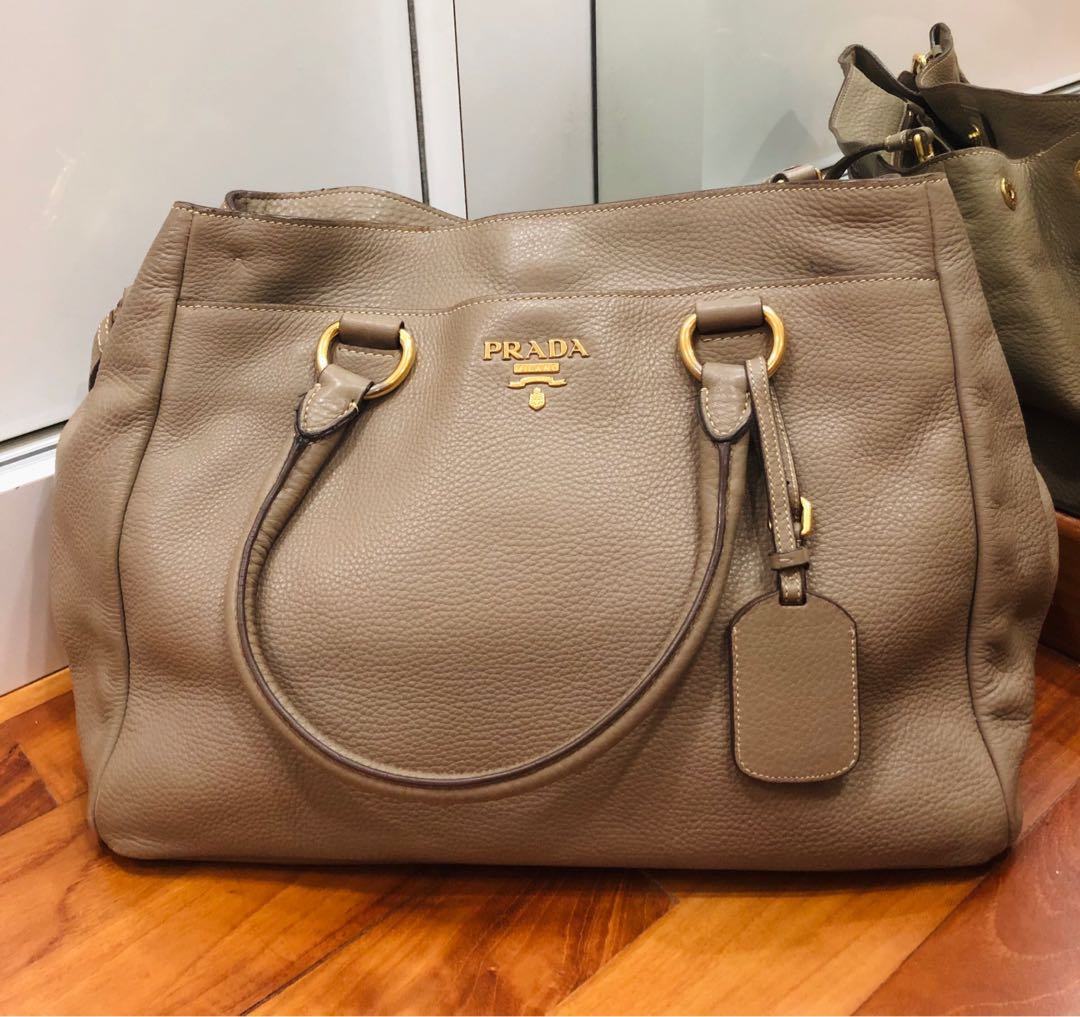 prada vitello daino handbolsa
