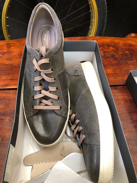 rockport tennis shoes mens