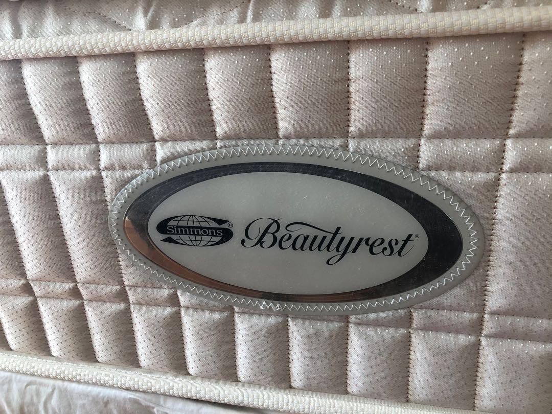 Simmons Beautyrest King Size Mattress Glendale PT, Furniture & Home