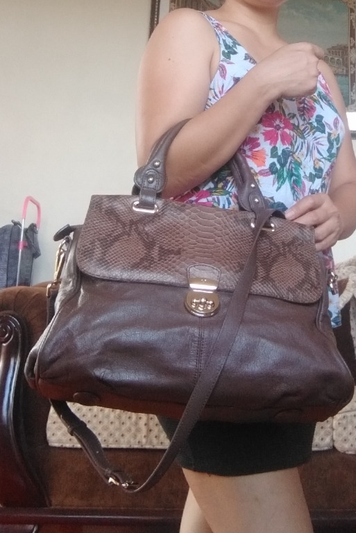 Valentino rudy best sale italy bag price
