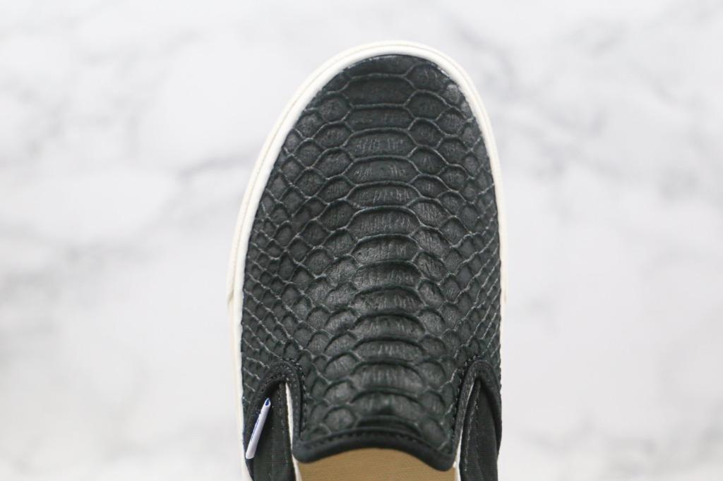vans croc skin