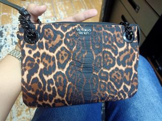 (Category: ) located in . Submitted by ainacoh01 (Listing ID 1037621058, Image 1). Description: .