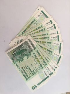 （分類：）位於 。 由 re_writethestar 提交（商品編號 1037637474，圖片 1）。簡介： 。