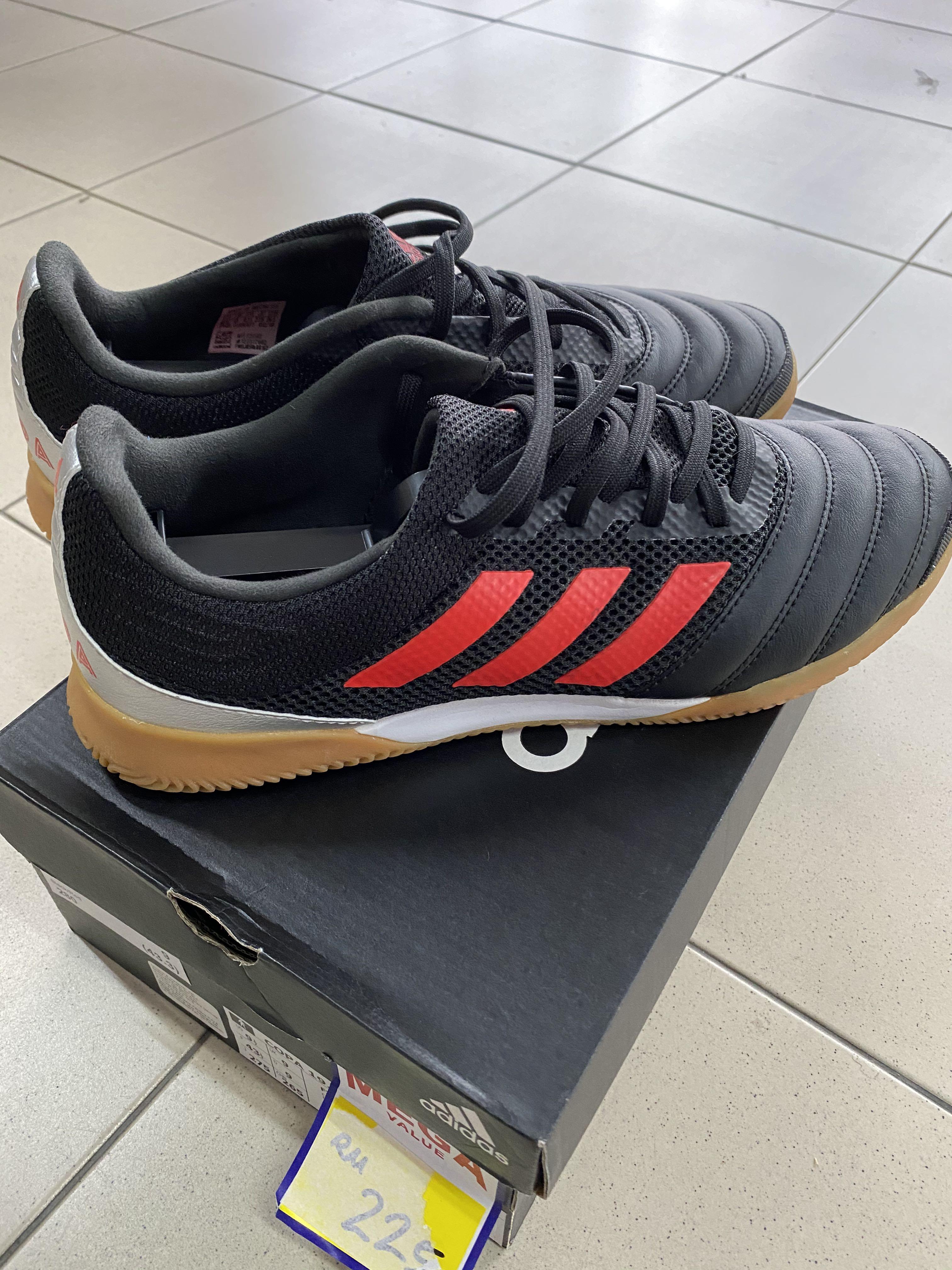 Copa 19.3 sala store