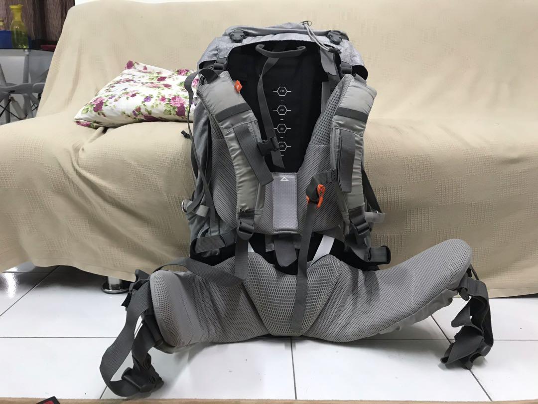 Beg Hiking Quechua Symbium Access 50L 10L Used Once Sports