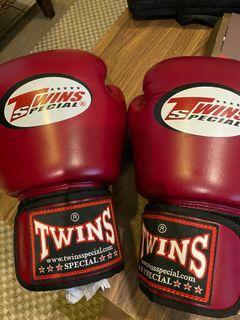 BOXING GLOVES