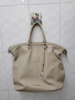 （分類：）位於 。 由 chan3104 提交（商品編號 1037810562，圖片 1）。簡介： 。