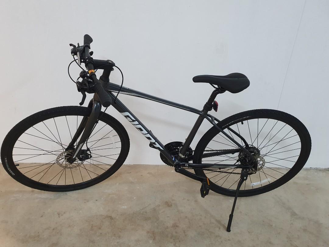 giant escape 2 disc hybrid bike