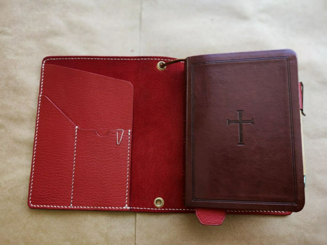 handmade-leather-book-cover-hobbies-toys-stationery-craft