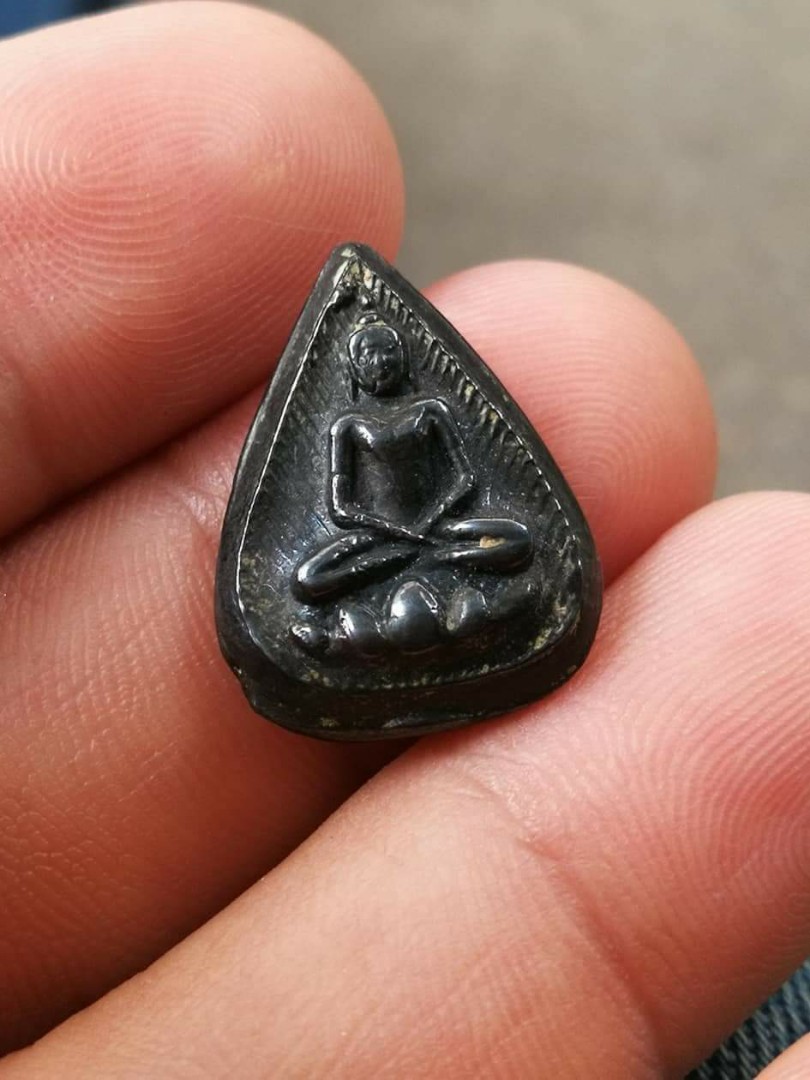 Lp Boon Wat klang bang kaew, Hobbies & Toys, Memorabilia & Collectibles, Religious Items on