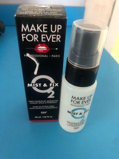 Make up for ever mist & fix