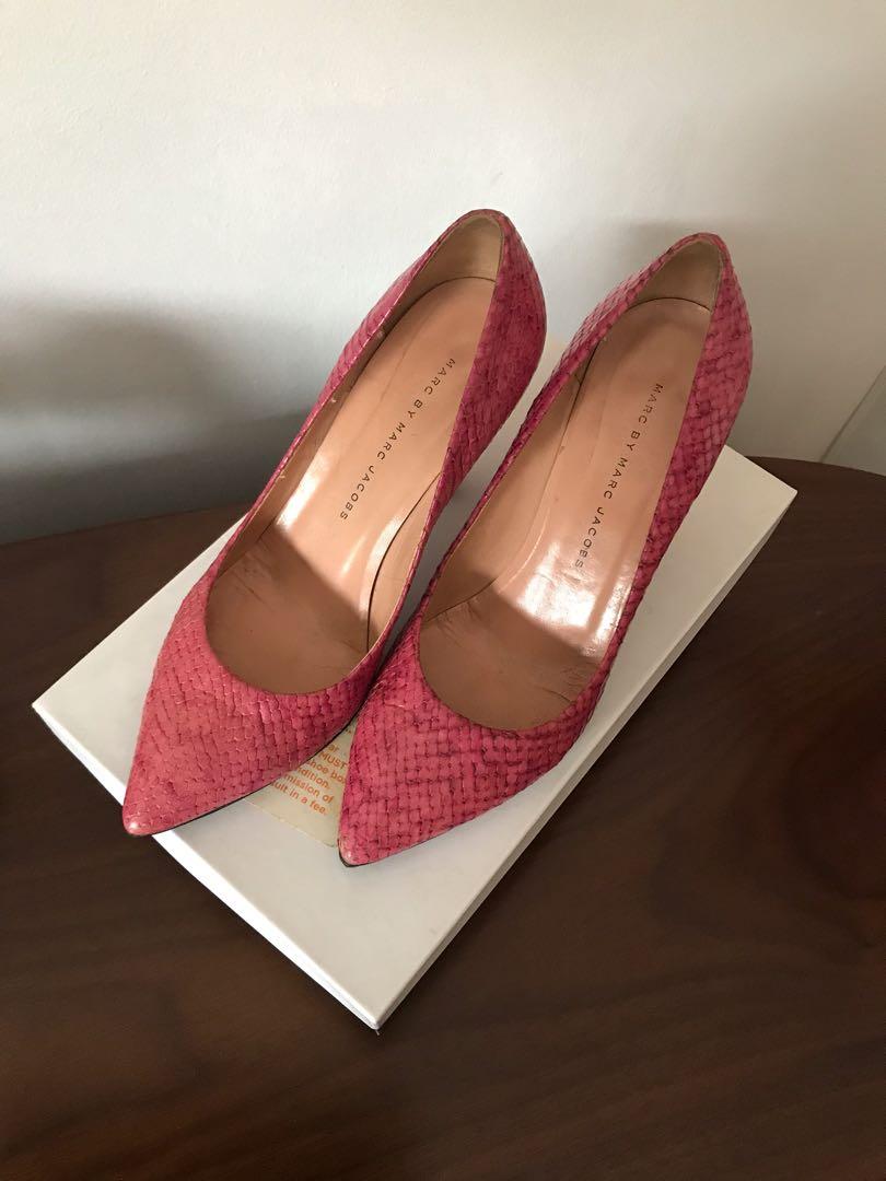 Marc Jacobs pink snakeskin shoes