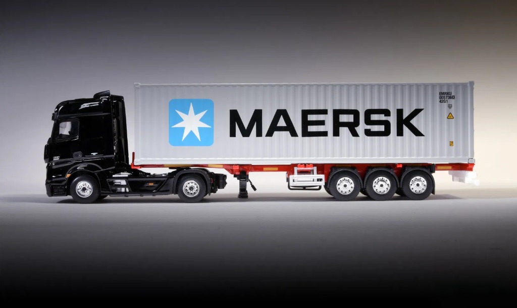 NEW Mini GT Mercedes Benz Actros 40ft Container Maersk 1/64, Hobbies ...