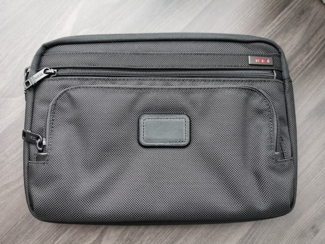 New 26163DH Tumi 11