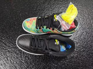 (Category: ) located in . Submitted by sneakerseld (Listing ID 1037745040, Image 1). Description: .
