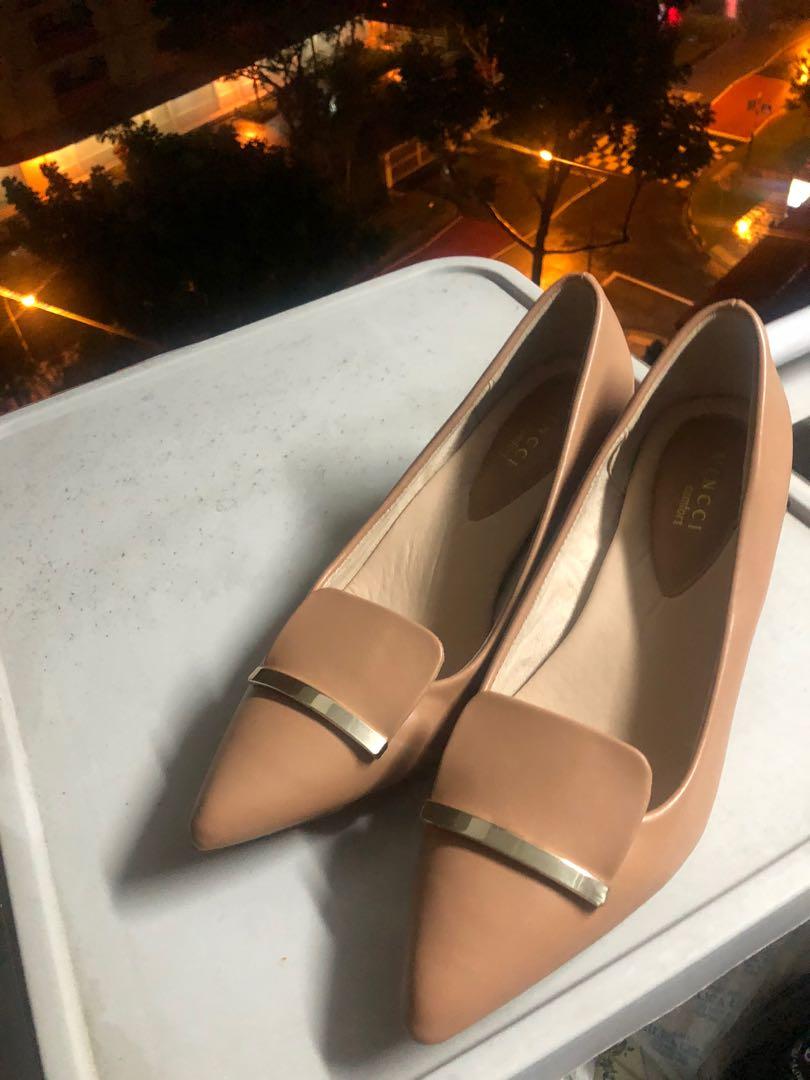 Nude heels, Women's Fashion, Shoes 