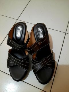 (Category: ) located in . Submitted by syida72_preloved (Listing ID 1037661136, Image 1). Description: .