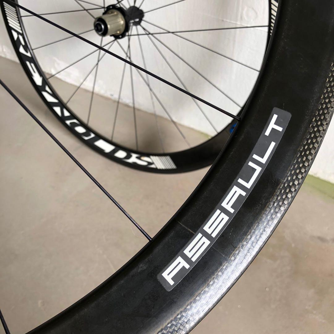reynolds assault carbon clincher