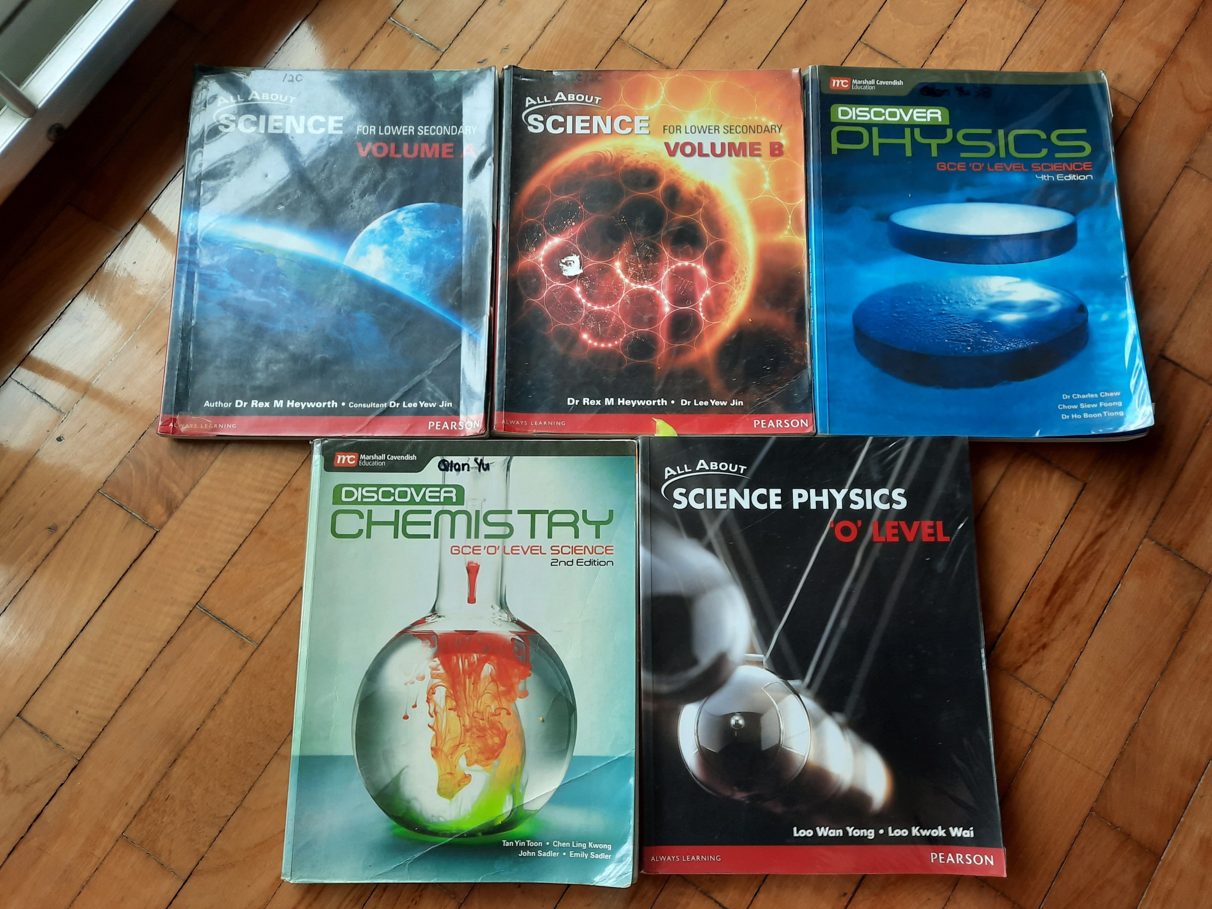 Secondary Science Textbook (Express), Hobbies & Toys, Books & Magazines ...