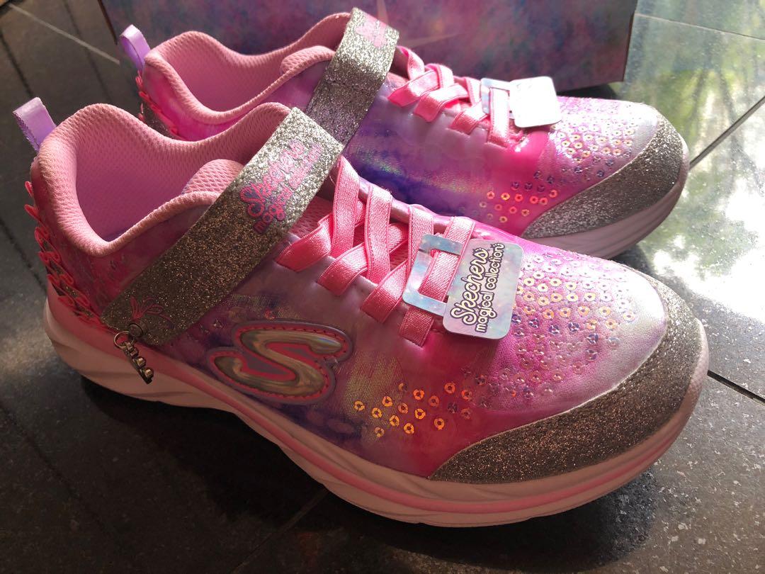skechers girl shoes