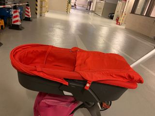 （分類：）位於 。 由 puisumko 提交（商品編號 1037807820，圖片 1）。簡介： 。