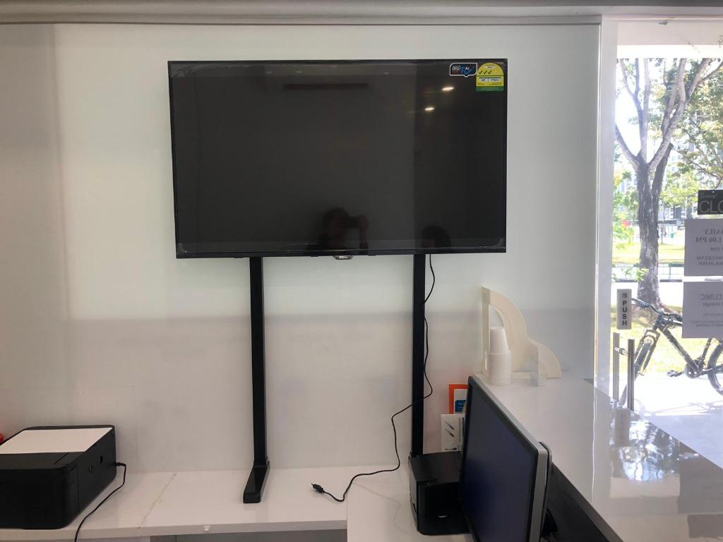 Wall tv stand without drilling deals