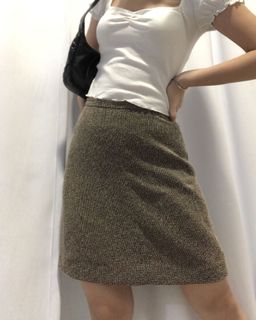 (Category: ) located in . Submitted by preloved_nicole (Listing ID 1037805192, Image 1). Description: .