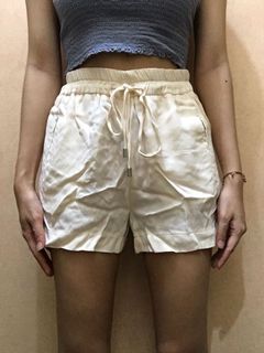 (Category: ) located in . Submitted by cielofrncsco (Listing ID 1037766233, Image 1). Description: .