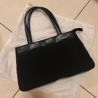 由 PiSell (刊登 ID 1037935236，圖片 1) 提交，位於 的 (類別：)，說明：。