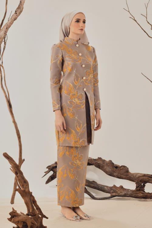 Baju Kurung Brocade Saiz M. New with 