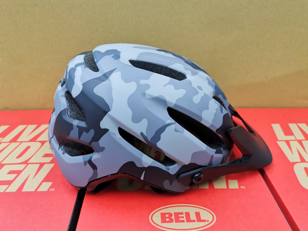 Bell 4Forty MIPS MTB Helmet Camo Size Medium Large Sports