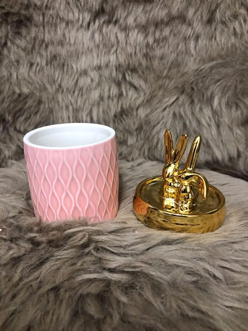 Ceramic storage container (Category: Storage Boxes & Baskets) located in Pasig City. Submitted by live_my_style (Listing ID 1037984079, Image 3). Description: Size: 5.5” x 3.5”.