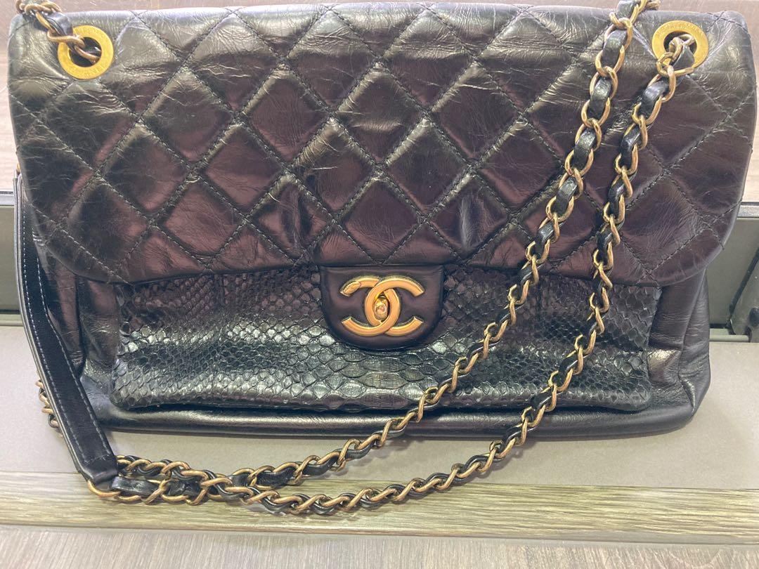 Chanel shop crinkled calfskin