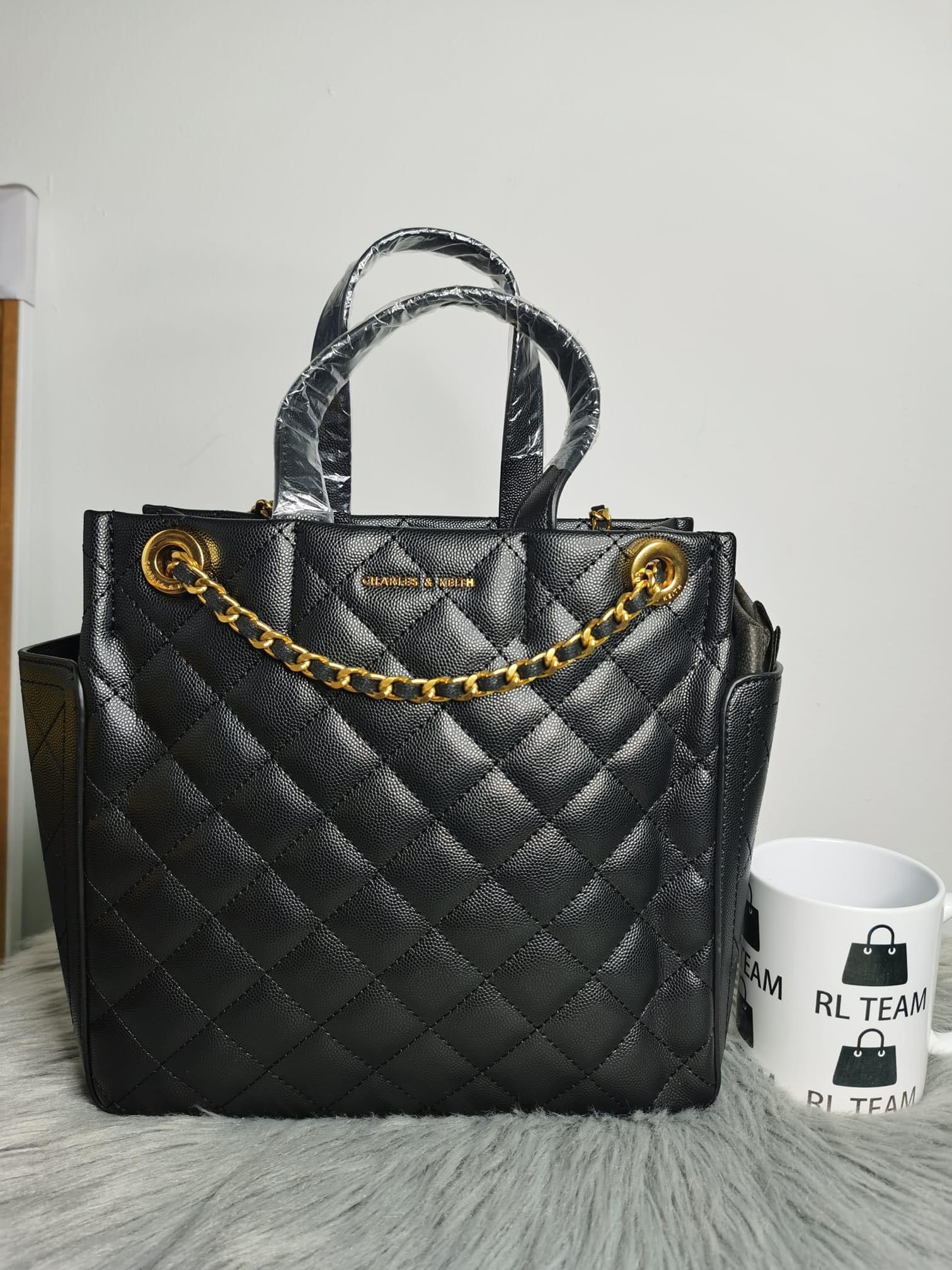 Charles & keith hotsell chain detail quilted tote