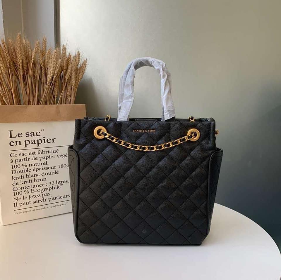 Charles Keith Chain Detail Quilted Tote 2024 www.alhudapk