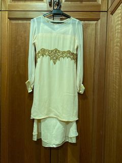 (Category: ) located in . Submitted by wearitpretty (Listing ID 1037960981, Image 1). Description: .