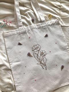 (Category: ) located in . Submitted by dem_stitches (Listing ID 1035518870, Image 1). Description: .