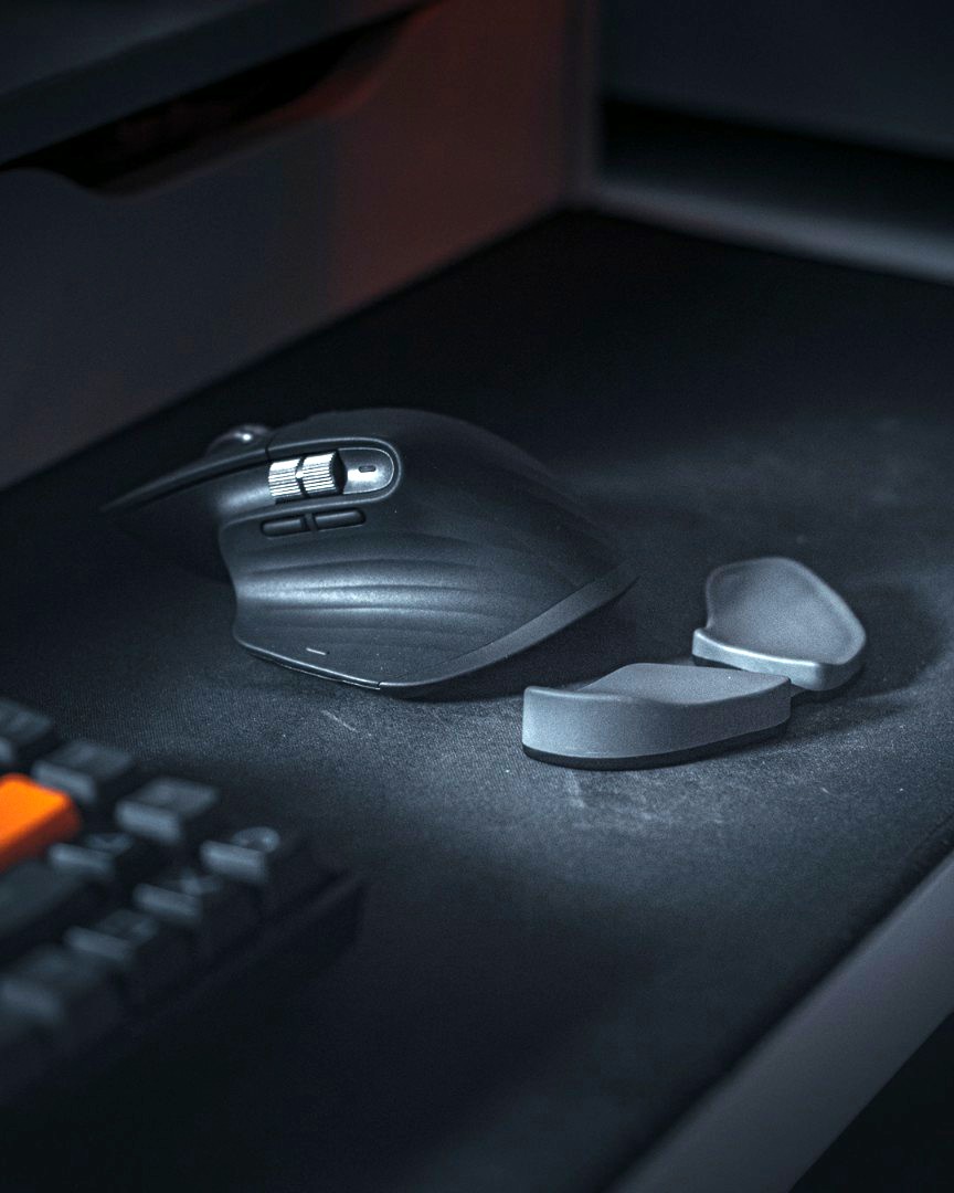 DELTAHUB Carpio wrist rest (L Size), Health & Nutrition, Braces, Support & Protection on Carousell