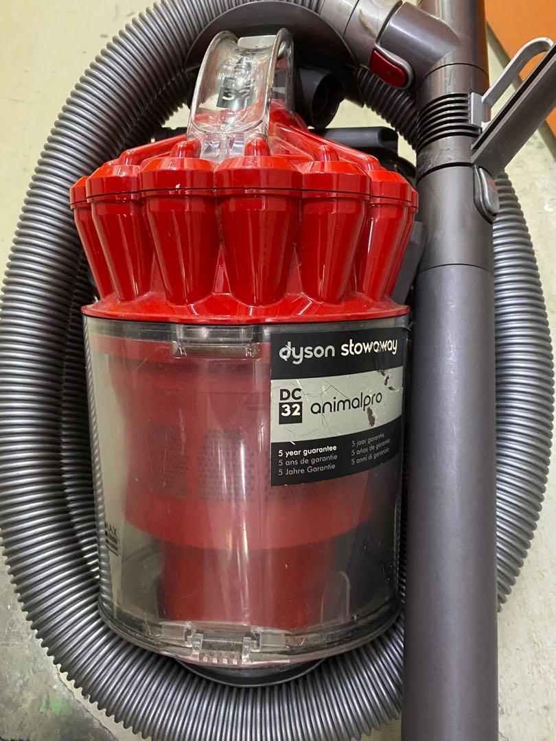 Dyson vacuum, TV & Home Appliances, Vacuum Cleaner & Housekeeping on Carousell