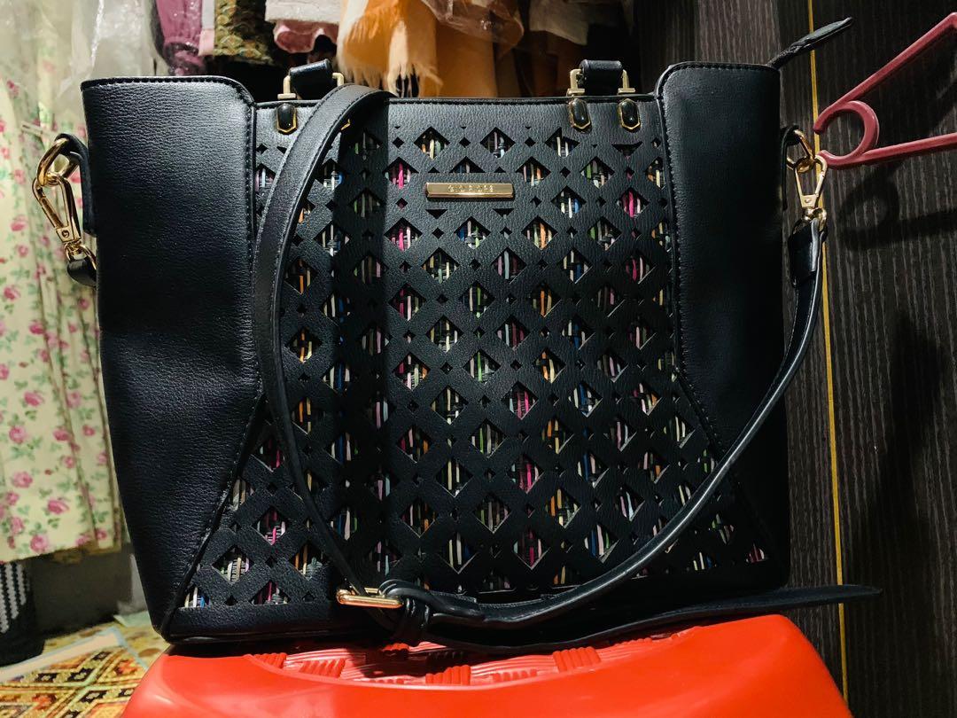 gio fiore sling bag