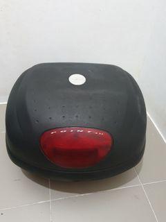Givi Box 33