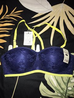 (Category: ) located in . Submitted by my_loves (Listing ID 1037984469, Image 1). Description: .