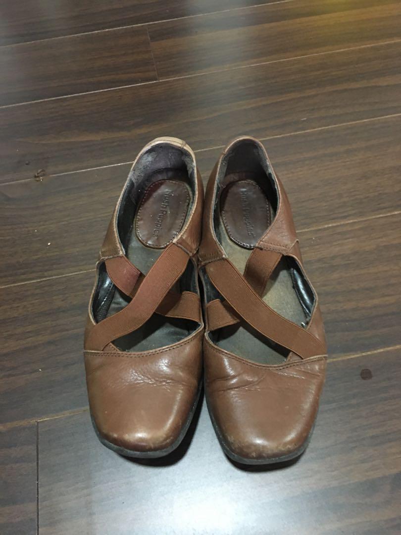 harga flat shoes hush puppies