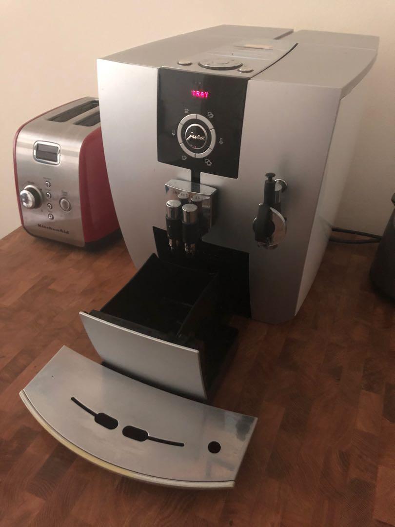 Jura Impressa J5 fully automatic coffee machine, TV & Home Appliances