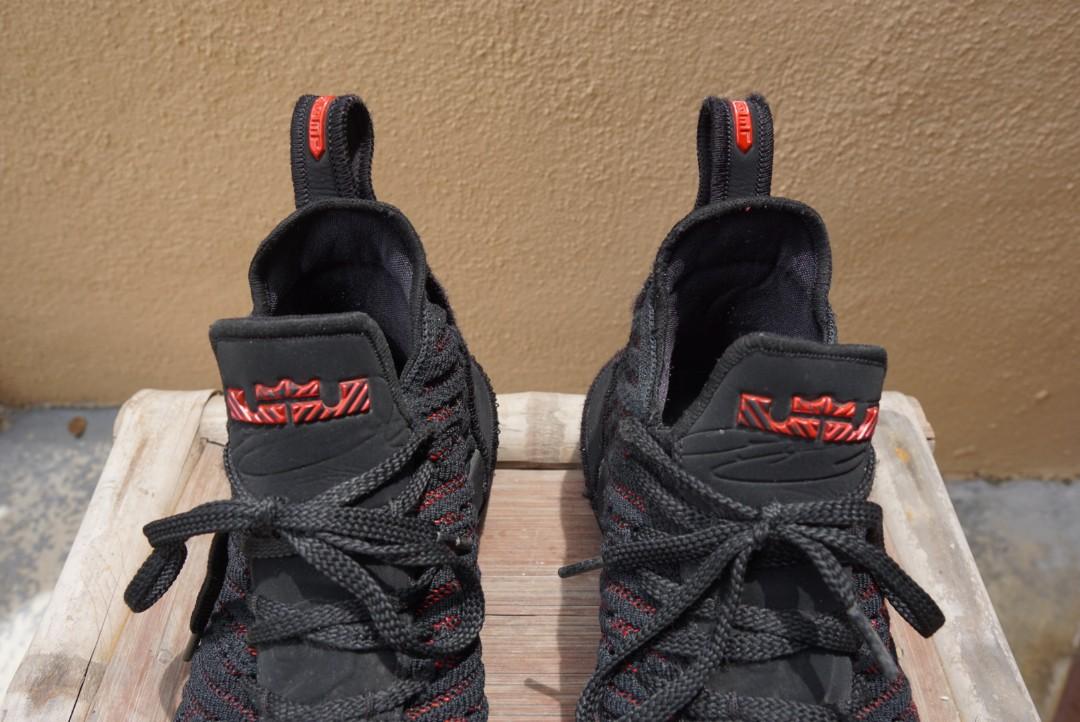 Lebron 16 fresh on sale bred on feet