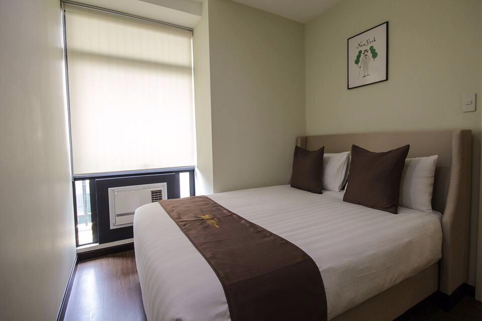 Makati Condo Unit For Rent 1 Bedroom 1 Bath Apartment With Balcony Property Rentals Apartments Condos On Carousell