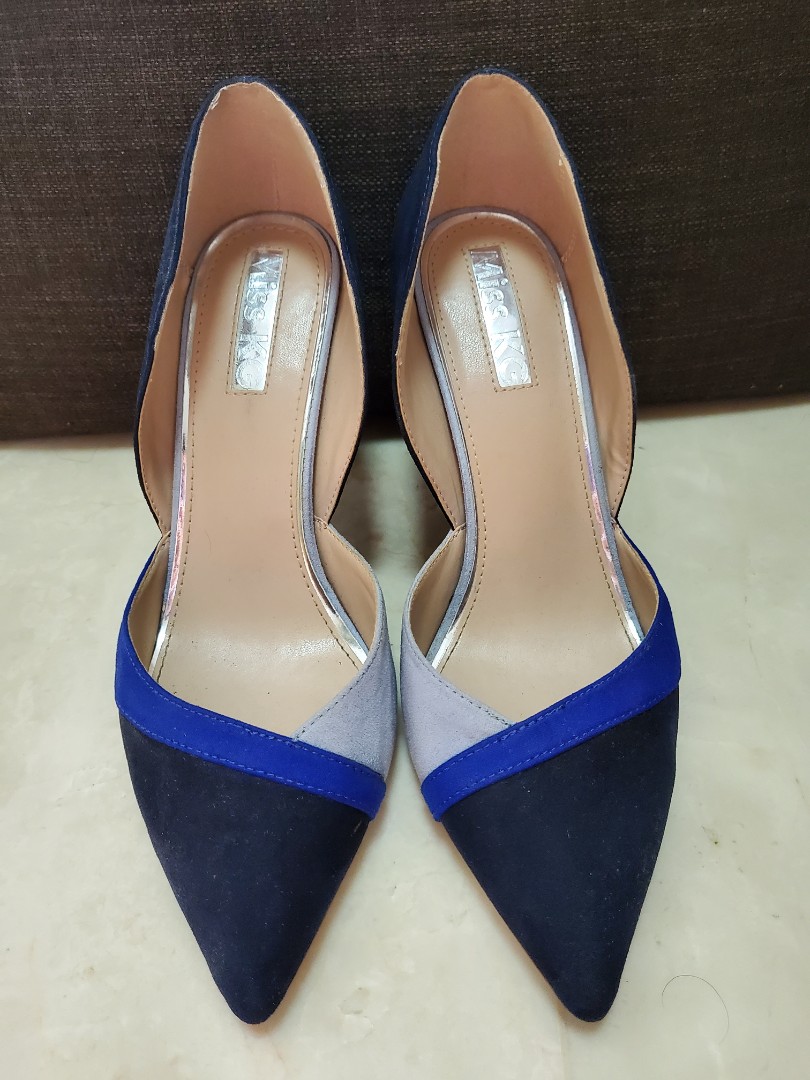 navy blue pointed heels