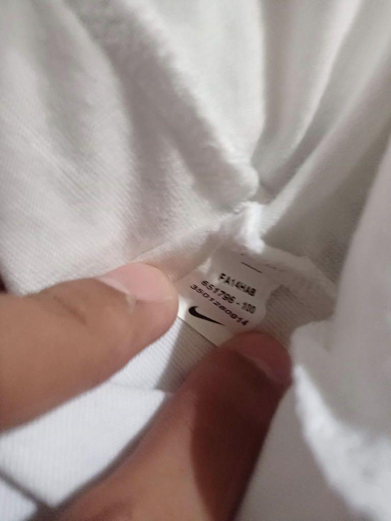 Nike Tee Durant (Category: Activewear) located in Las Pinas. Submitted by atuune (Listing ID 1037898309, Image 3). Description: 100% original In good condition Bought in the physical store Fits M- L frame Used twice RFS: too big Perfect for workout/ sports/ casual attire .