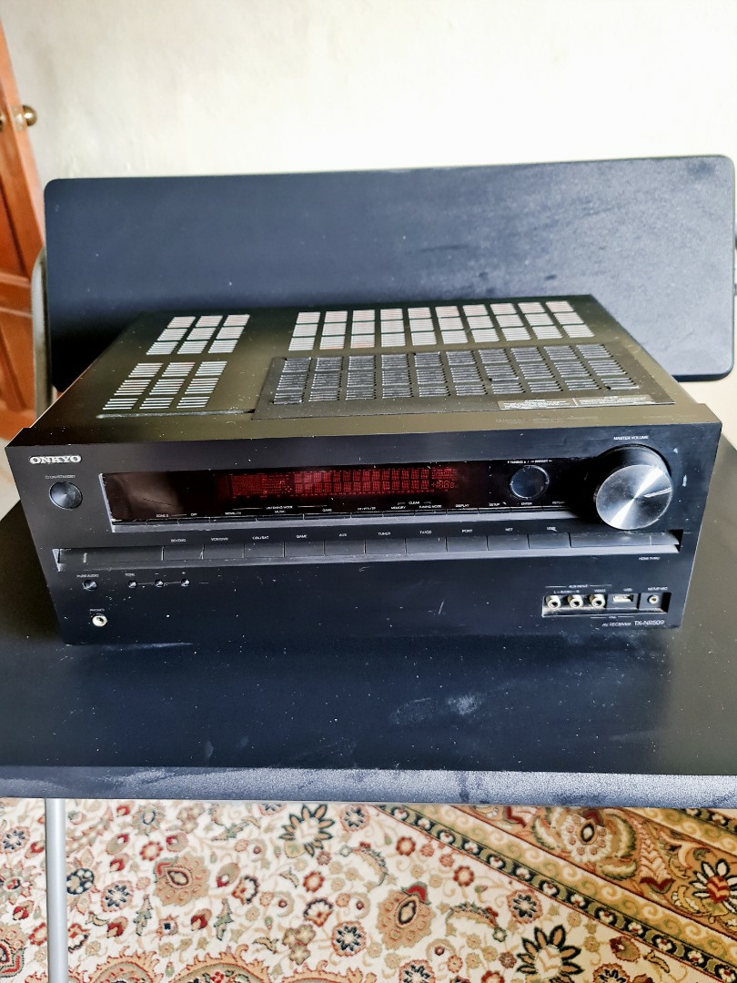 Onkyo TXNR509 5.1 Channel Amplifier + Jamo S506 HCS6 5.1 Home Theatre