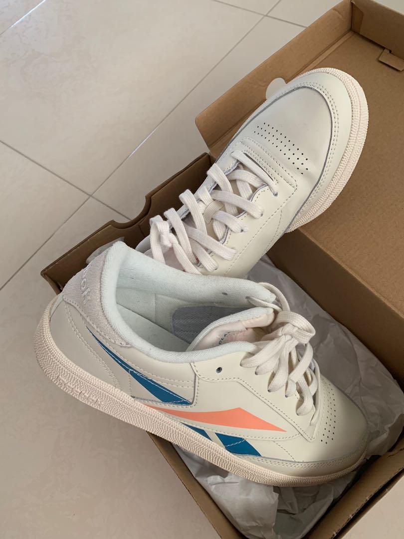 Reebok club c hotsell 85 chalk cyan sunglow
